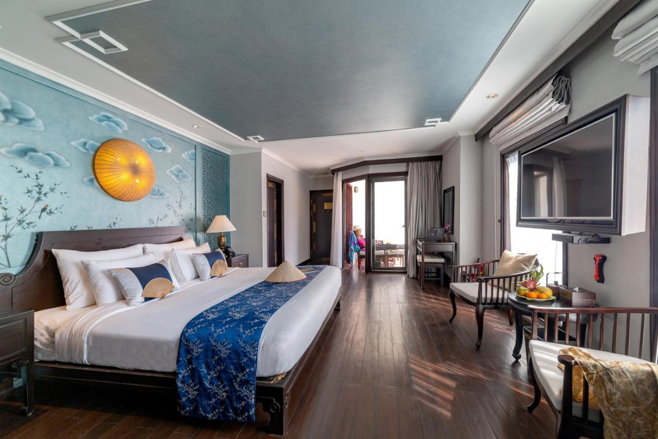 Heritage Line Violet Cruise - Halong Bay & Lan Ha Bay Ha Long Esterno foto