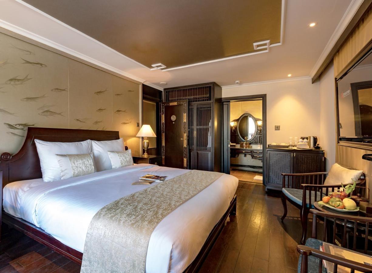 Heritage Line Violet Cruise - Halong Bay & Lan Ha Bay Ha Long Esterno foto
